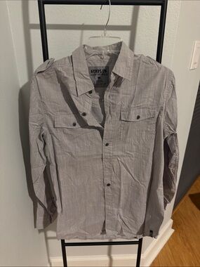 Men's Light Gray Casual Button-Down Shirt